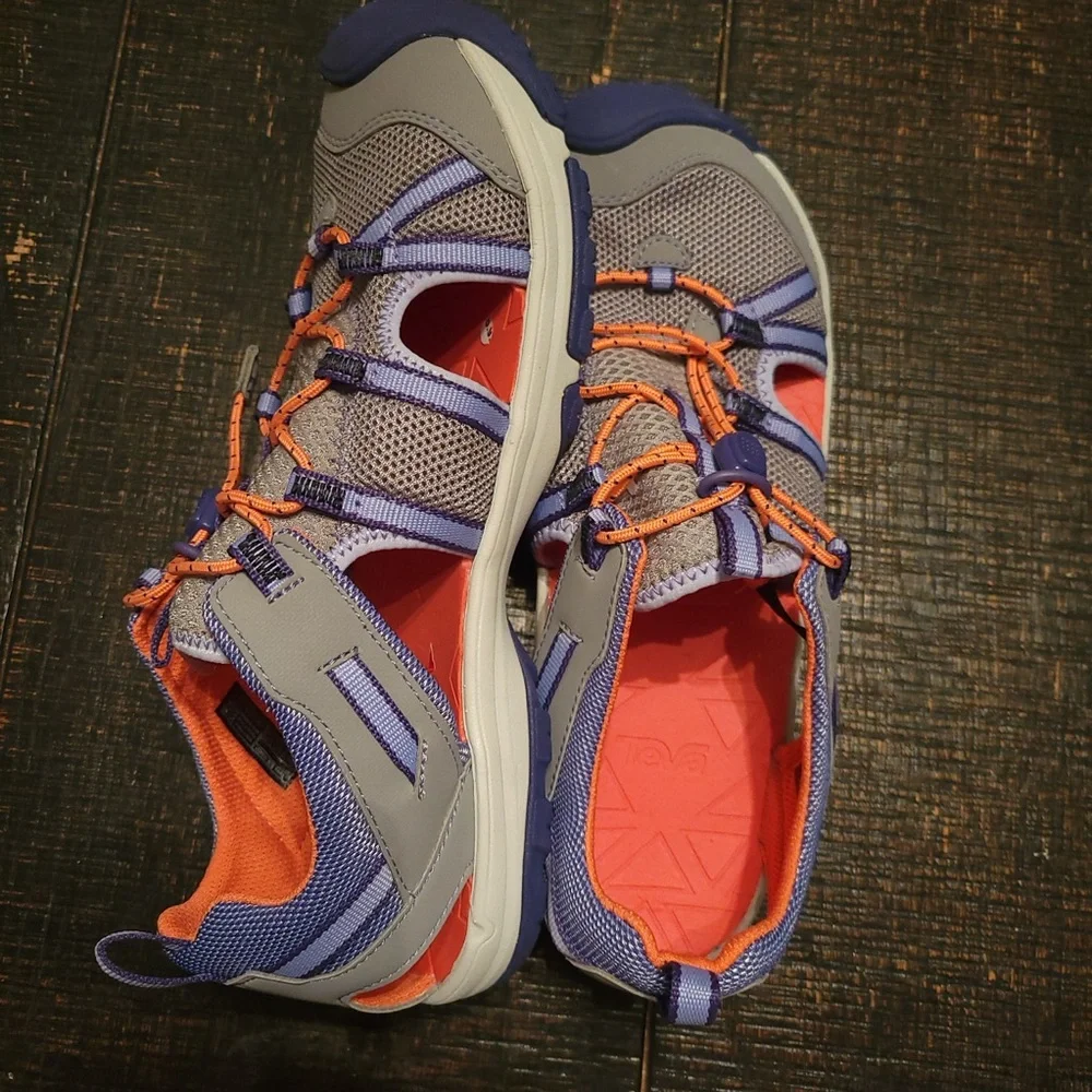 Teva manatee kids